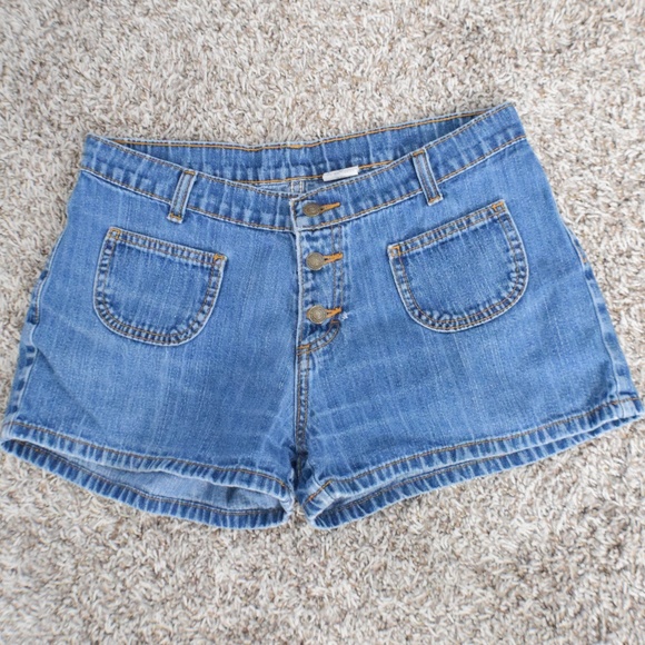 Jordache Pants - Cute denim washed button up shorts